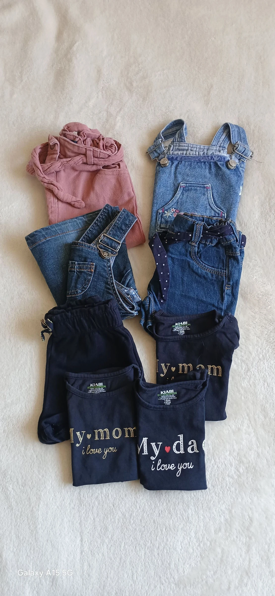 Vetements fille tres bon état 18 mois 